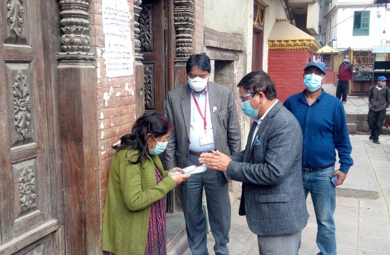 जनचेतना अभिवृद्धिका लागि मा. जीवनराम घरघरमा