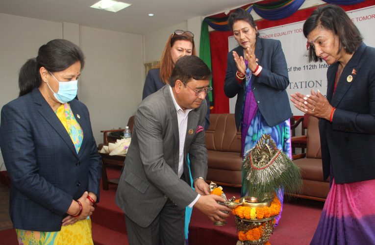 मल्ल र गिरी सम्मानित