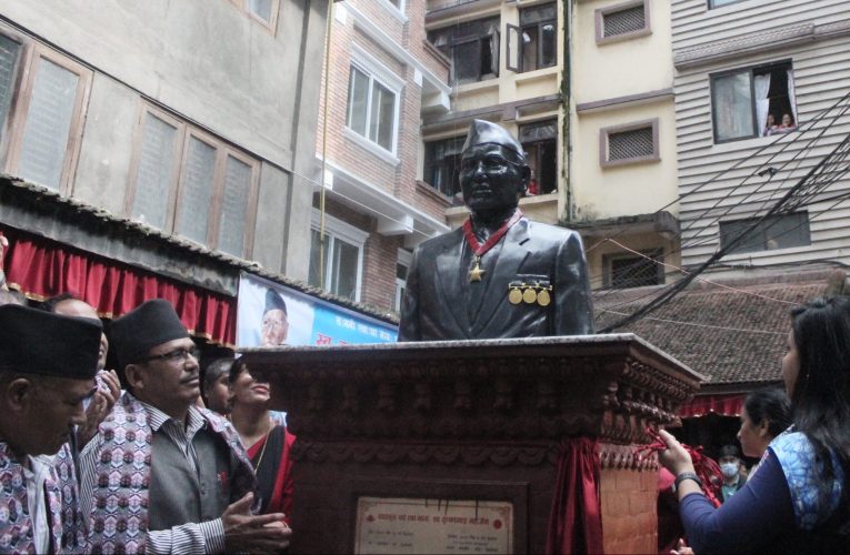 वाद्यगुरु कृष्णभाइ महर्जनको सालिक अनावरण