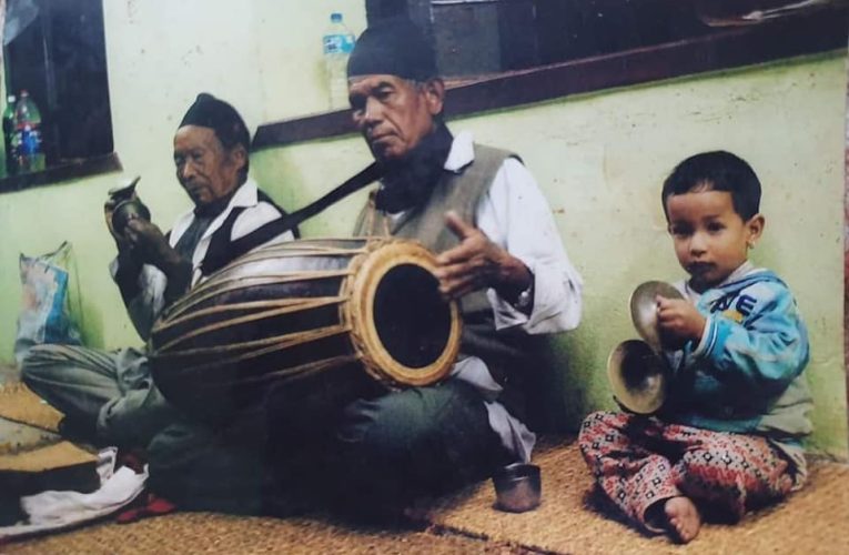 ३२ रागका ज्ञाता ः इन्द्र महर्जन