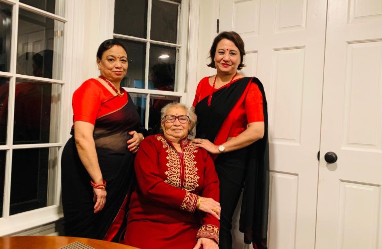 परिवारको मेरुदण्ड मेरी माँ