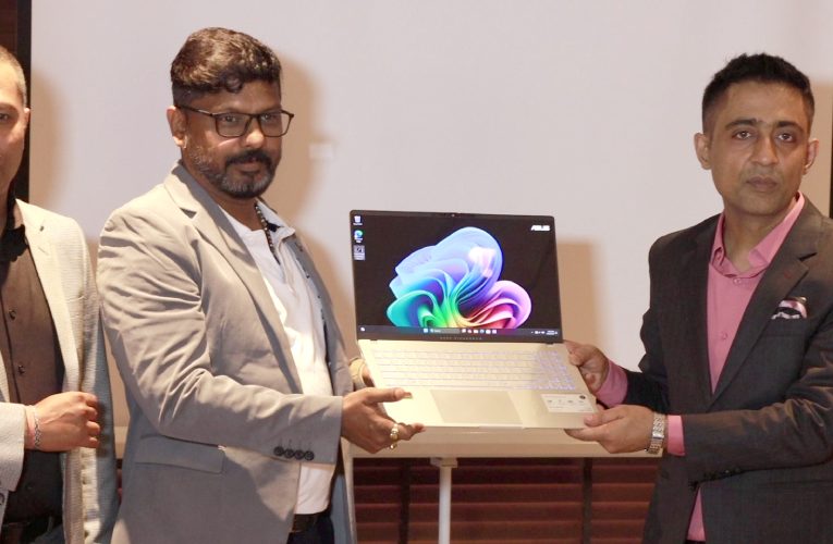 नेपाली बजारमा असुसको एआई ल्यापटप 