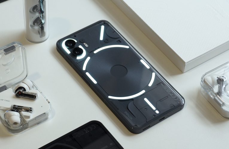 नथिङ् बन्यो संसारकै फास्टेस्ट ग्रोईङ स्मार्टफोन ब्राण्ड