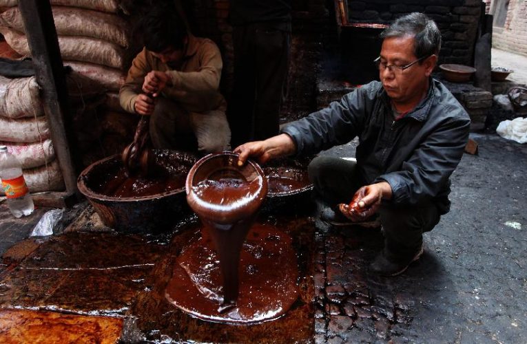 चाकु ः नेवाः समुदायको अर्गेनिक चक्लेट